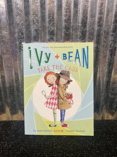 ivy + Bean Take the Case Book