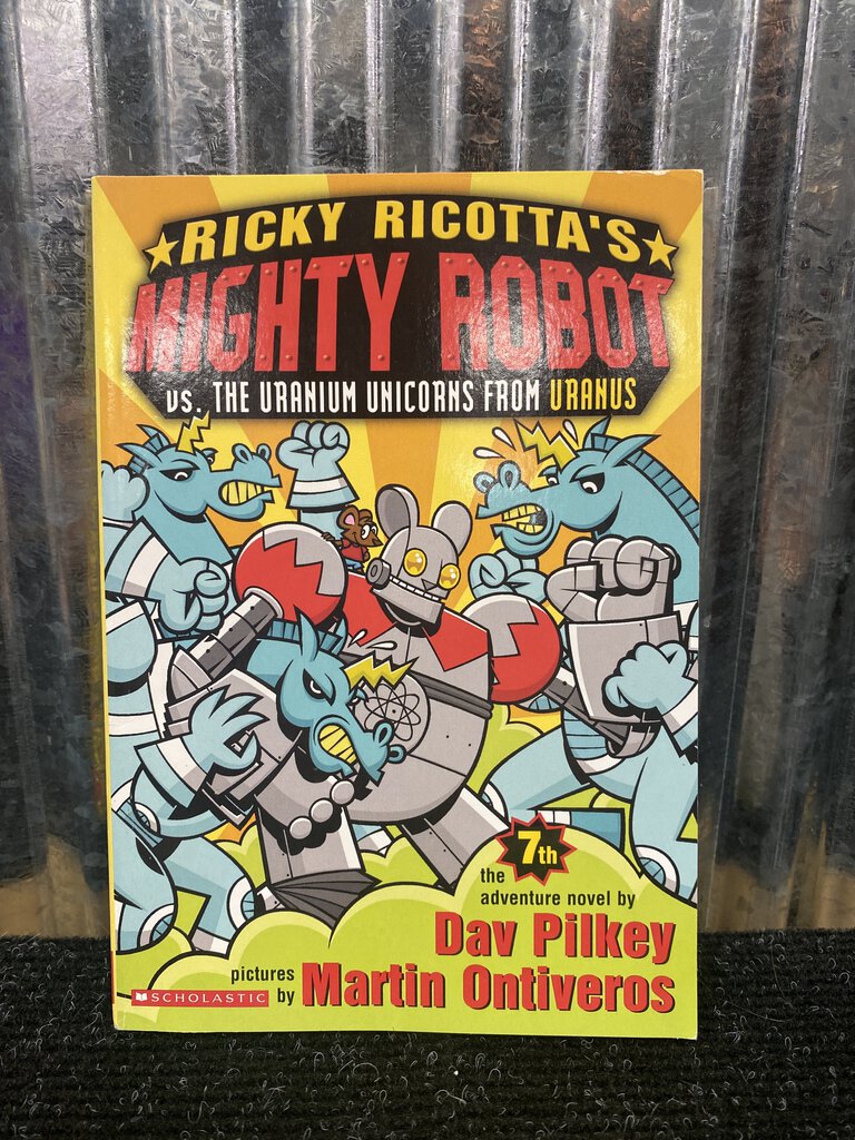 Ricky Ricotta's Mighty Robot Book