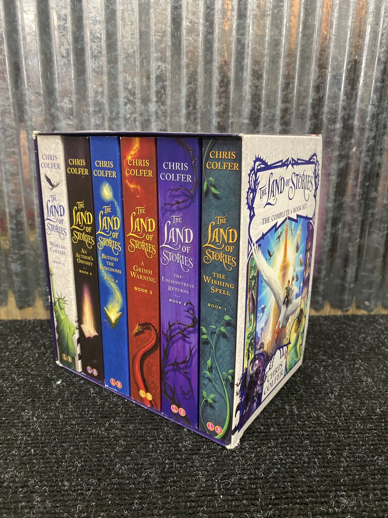 The Land of Stories Book Set (6pc)