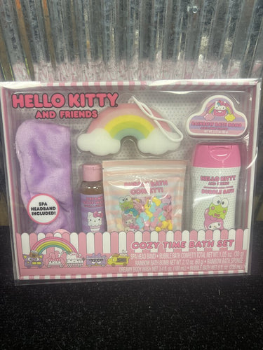 Hello Kitty Cozy Time Bath Set (NEW)