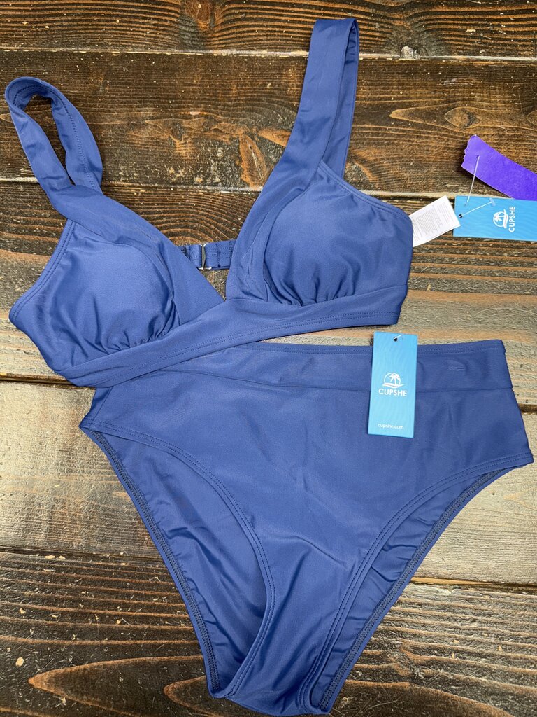 Gals Swimsuit (2pc) - NEW org $36 CupShe S