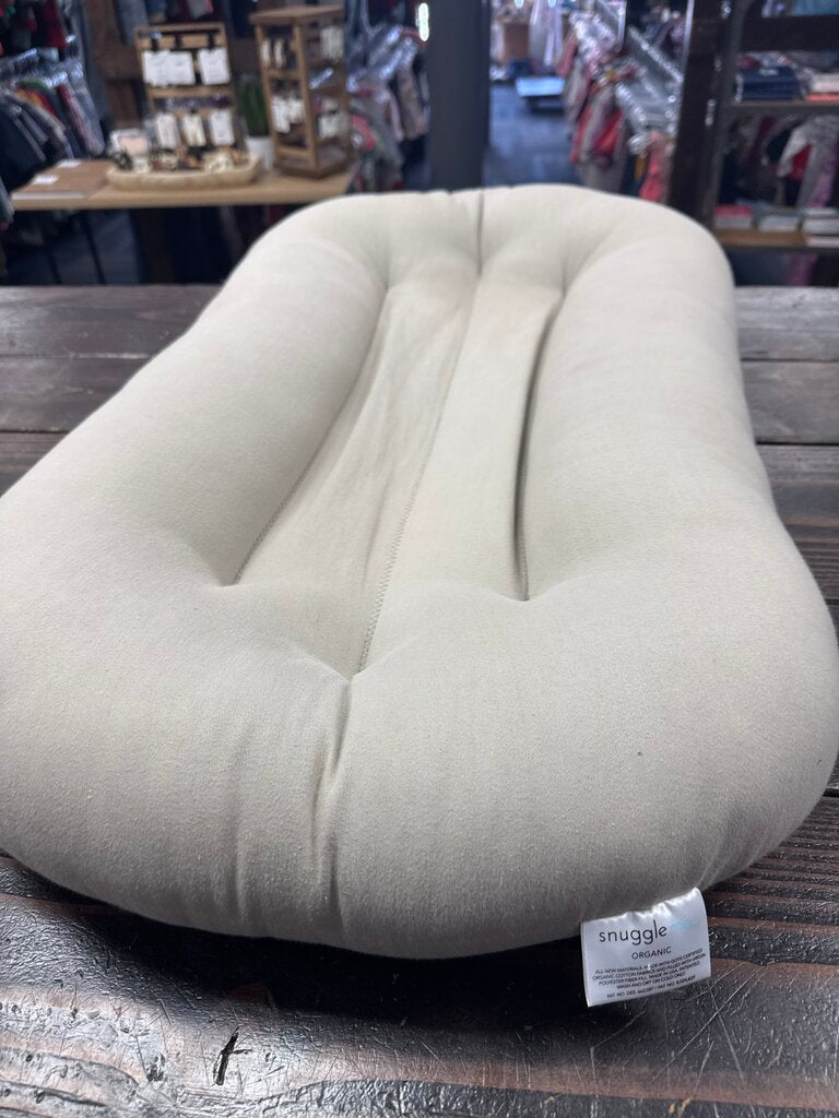 Snuggle Me Infant Lounger (orig $109)