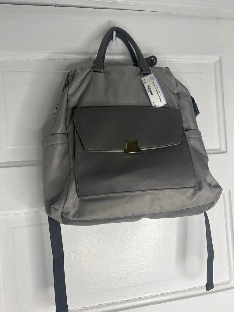 A new day diaper Bag- Grey