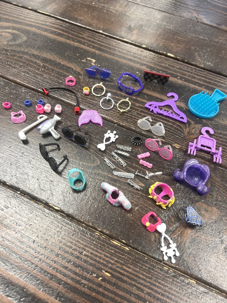 LOL Surprise Mini Accessories Set