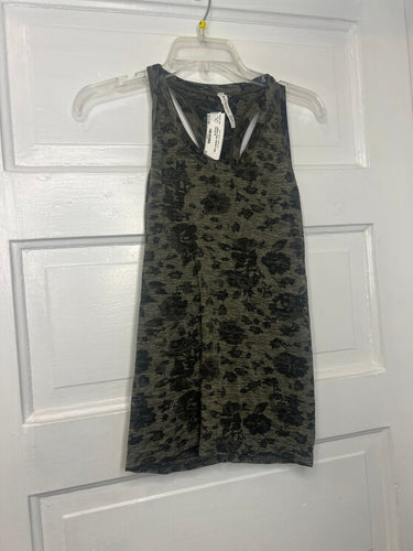 Gals Athletic Tank athleta M