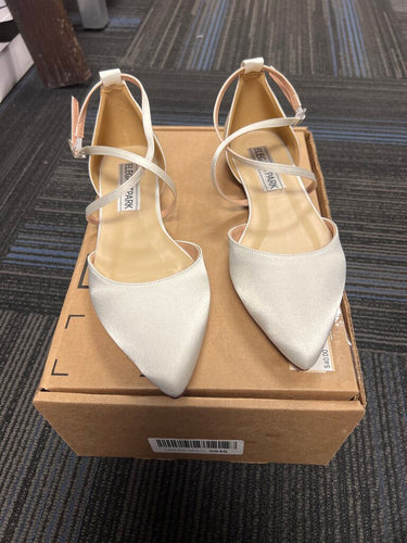 Gals Shoes (NEW) org $79.99 elegant park 9.5
