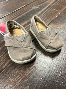 Boys Shoes TOMS 4