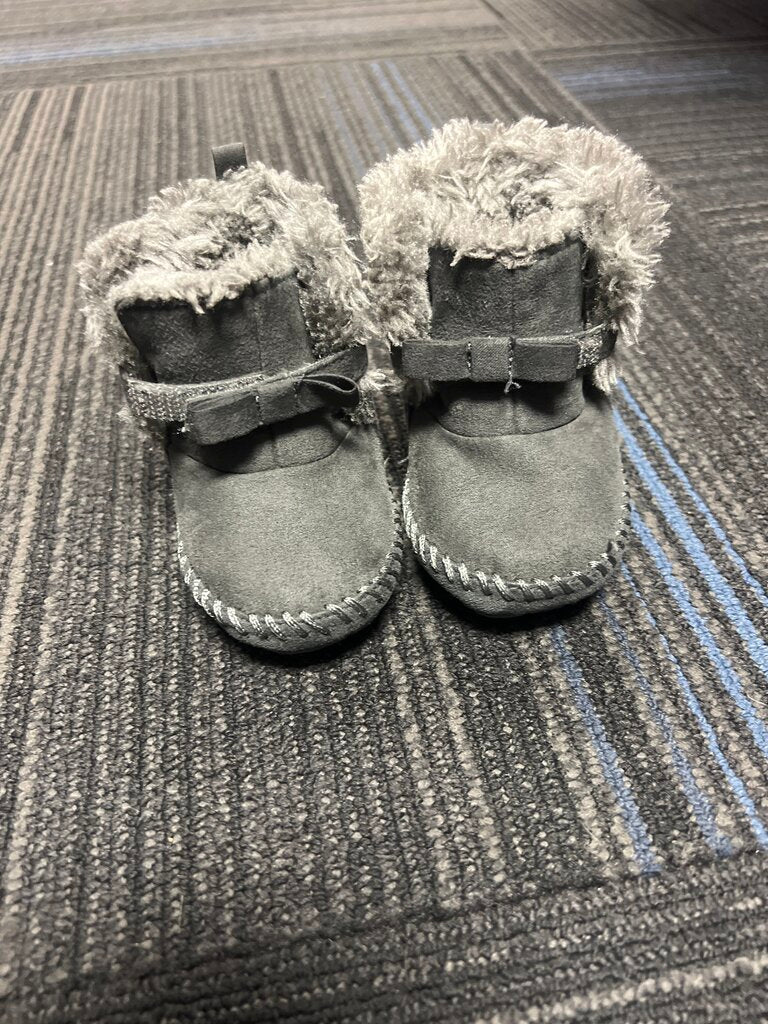 Girls Boots teeny toes 3