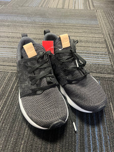 Gals Sneakers New Balance 9