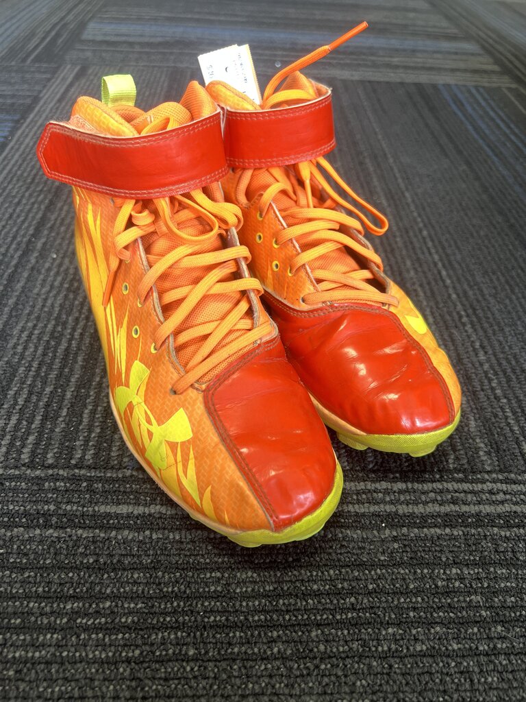 Boys Baseball Cleat Under Armour 4.5