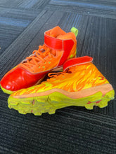 Load image into Gallery viewer, Boys Baseball Cleat Under Armour 4.5