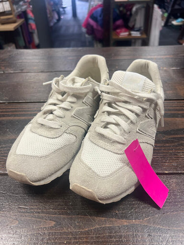 Gals Sneakers New Balance 7.5
