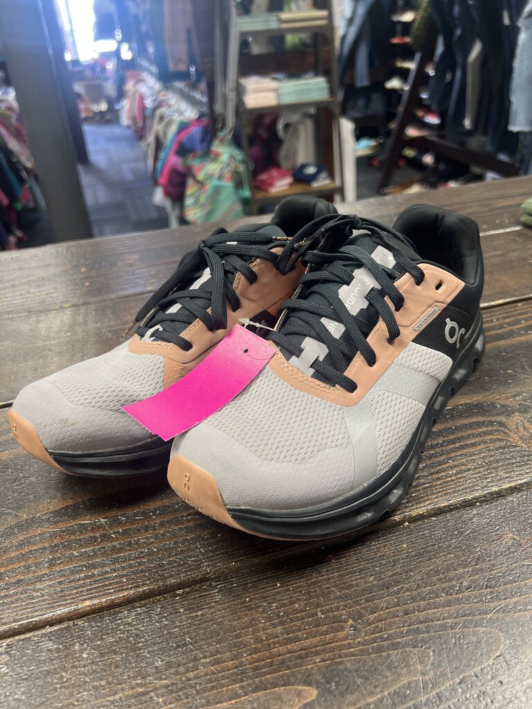 Gals Tennis Shoes (orig $169.99) on cloud 8