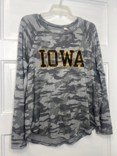 Gals Hawkeyes LS Tailgate Clothing Co M