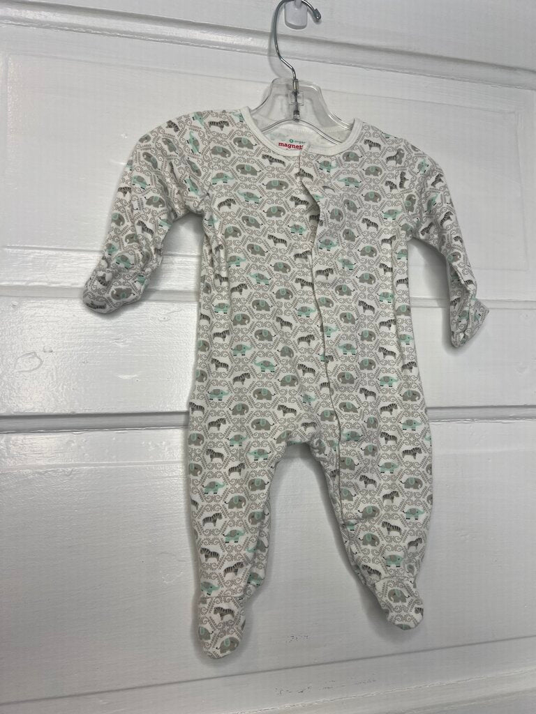 Boys Sleeper magnetic me 0-3M