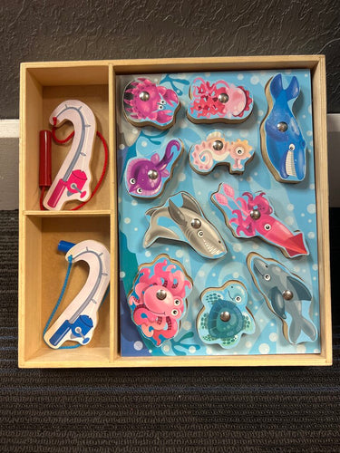 Melissa & Doug Magnetic Fishing Game