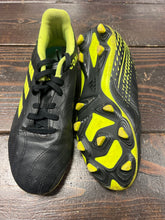Load image into Gallery viewer, Boys Cleats Adidas 3.5