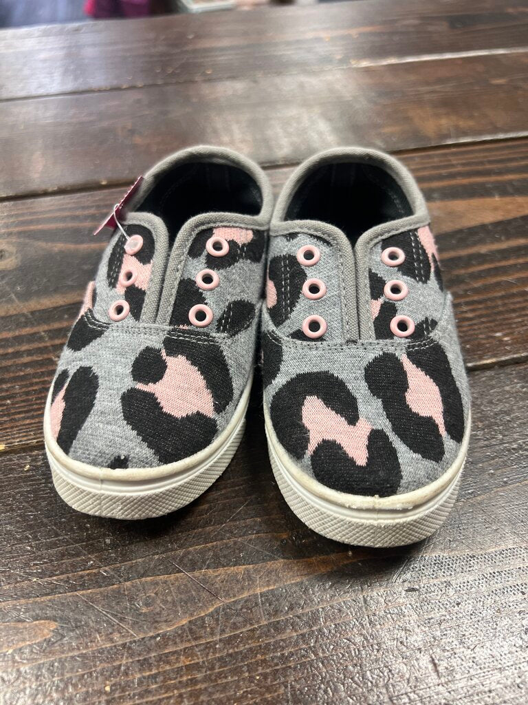 Girls Shoes oomphies 6