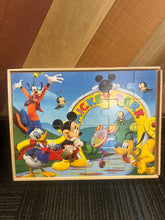 Load image into Gallery viewer, Mickey/ Pirattoes of the Caribbean Puzle Set (3pc)