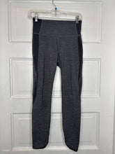 Load image into Gallery viewer, Gals Athletic Leggings lululemon athletica 6