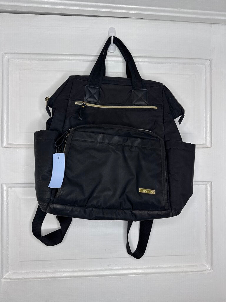 Skip Hop Diaper Bag/Backpack (staining inside/as is)