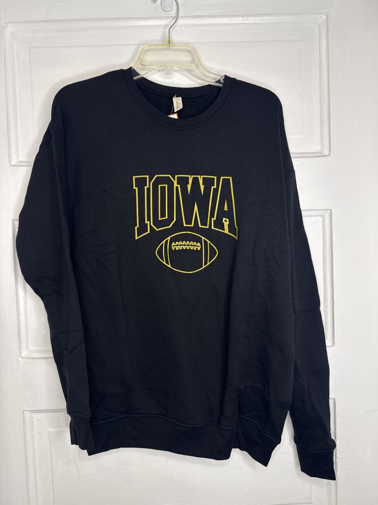 Gals Iowa Sweatshirt (NEW) org $55 Oat Collective M