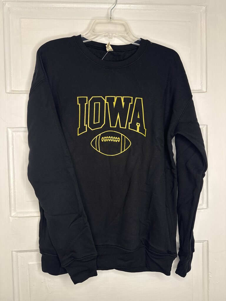 Gals Iowa Sweatshirt (NEW) org $55 Oat Collective M