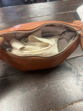 Load image into Gallery viewer, casia leather bag - camel (org $270)