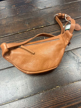 Load image into Gallery viewer, casia leather bag - camel (org $270)