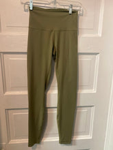 Load image into Gallery viewer, Gals Athletic Leggings lululemon athletica 4