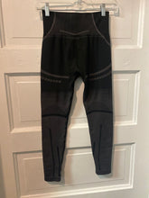 Load image into Gallery viewer, Gals Athletic Capri gymshark S