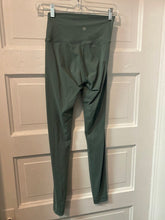 Load image into Gallery viewer, Gals Athletic Leggings (some wear/as is) lululemon athletica 4