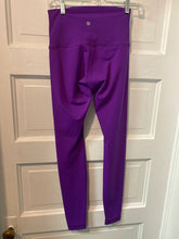 Load image into Gallery viewer, Gals Athletic Leggings lululemon athletica 6