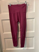 Load image into Gallery viewer, Gals Athletic Leggings (org $72) Savvi M
