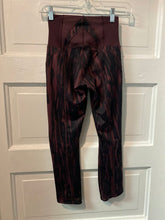 Load image into Gallery viewer, Gals Athletic Leggings lululemon athletica 2